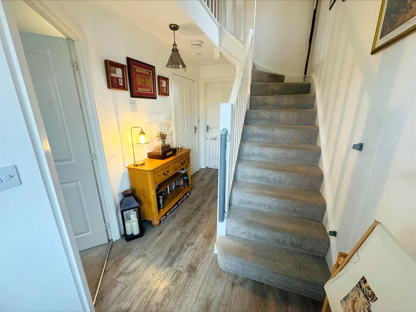 Clos Y Nant, Carway, Kidwelly, SA17 4JH